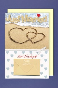 Hochzeitskarte mit romantischem Strandhintergrund und 2 ineinander geschlungenen Herzen im Sand. Inkl. Mini-Geldumschlag und Briefumschlag.
<br>
<br>
<br><u>Details:</u>
<br>- Doppelkarte im A6-Format mit Herzen-im-Sand-Motiv
<br>- Schriftzug "Just Married" und Punkte im Glittereffekt
<br>- Zustzlicher Miniumschlag fr Geld
<br>- inkl. Briefumschlag in creme